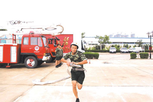 建軍節，消防戰士這樣過